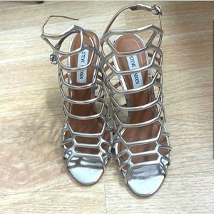 Steve Madden 8.5 Silver Heel sandal